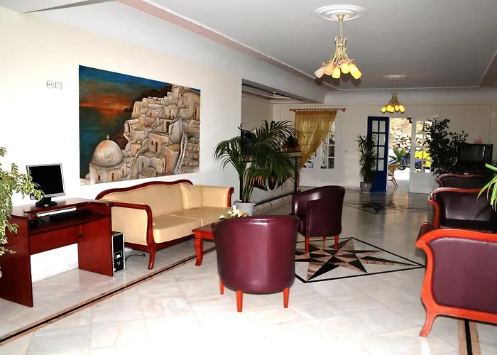 Kamari (Santorini) hotels near Ancient Thera